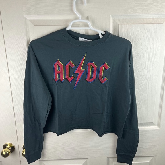 Daydreamer | Tops | Daydreamer Acdc Long Sleeve Cropped Top Gray Small ...